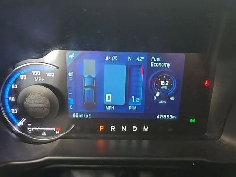 Used 2022 Ford Bronco Badlands image 17