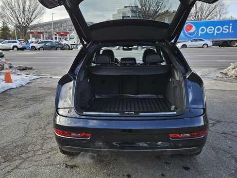 Used 2018 Audi Q3 2.0T Premium Plus w/ Premium Plus Package image 34