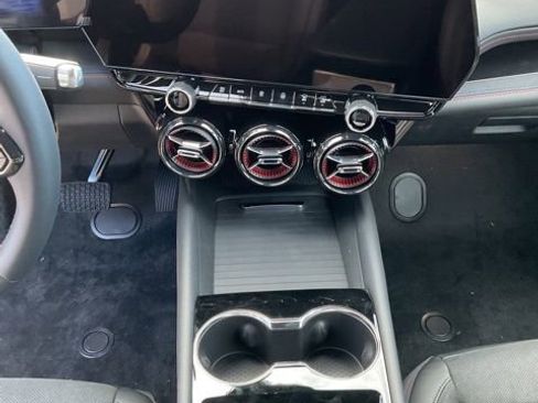 New 2026 Chevrolet Blazer EV RS image 17