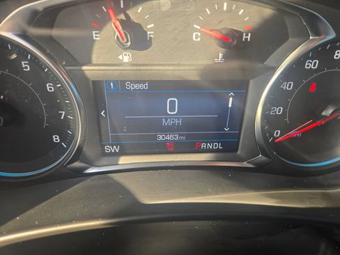 Used 2024 Chevrolet Equinox LT FWD image 11