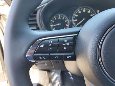 New 2026 MAZDA MAZDA3 Hatchback w/Premium Plus Pkg image 19