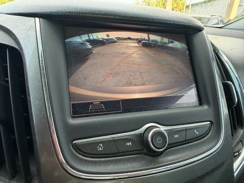 Used 2019 Chevrolet Cruze LS FWD image 18