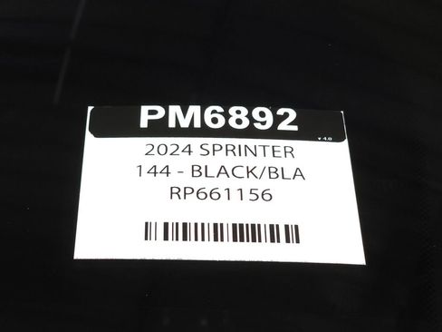 Used 2024 Mercedes-Benz Sprinter 2500 image 36