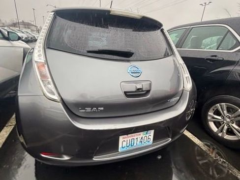 Used 2015 Nissan Leaf S image 6