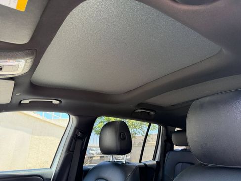 Used 2025 Mercedes-Benz GLB 250 image 31