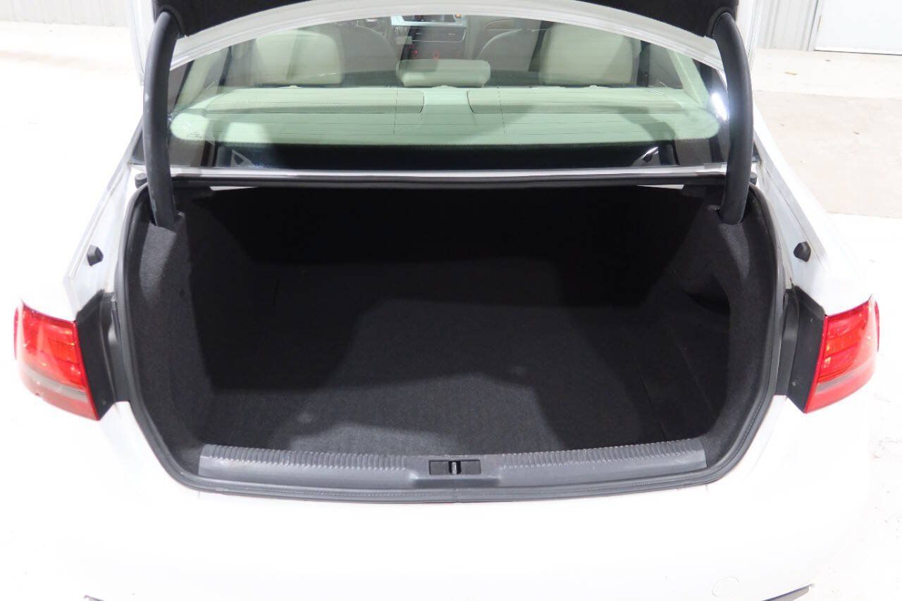 Used 2011 Audi A4 2.0T Premium AWD/4WD image 24