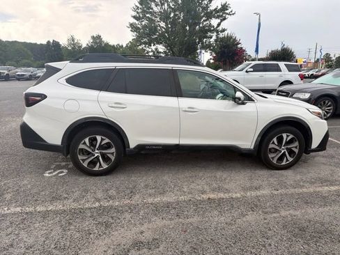 Used 2020 Subaru Outback Limited w/ Popular Package #2 AWD/4WD image 3