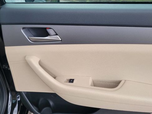 Used 2019 Hyundai Sonata SE w/ Cargo Package FWD image 26