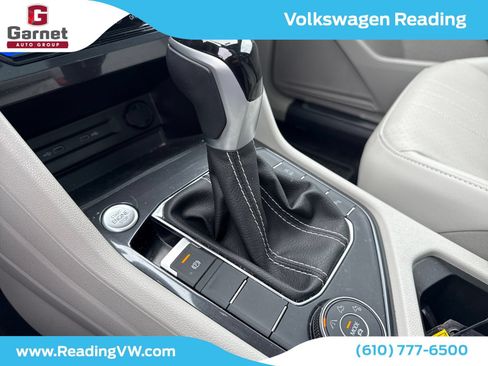 Used 2023 Volkswagen Tiguan SE R-Line AWD/4WD image 16