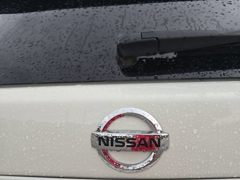 Used 2018 Nissan Murano SV FWD image 5