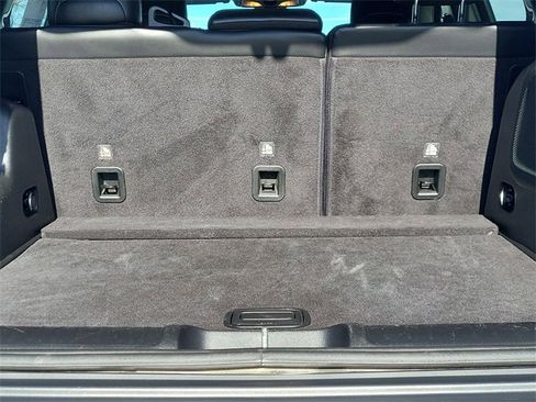 Used 2019 Jeep Cherokee Limited image 14