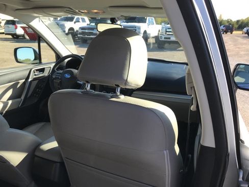 Used 2014 Subaru Forester 2.5i Limited image 17