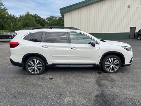 Used 2022 Subaru Ascent Touring AWD/4WD image 6