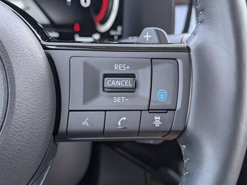 Used 2024 Nissan Pathfinder Platinum AWD/4WD image 21