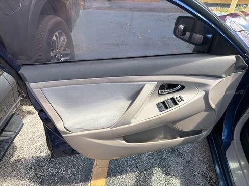Used 2008 Toyota Camry LE FWD image 9