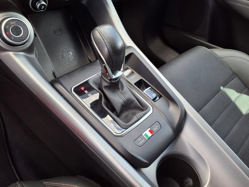 Used 2024 Alfa Romeo Tonale Ti AWD/4WD image 26