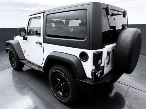 Used 2013 Jeep Wrangler Sport AWD/4WD image 5