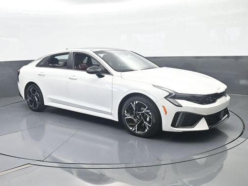 Used 2025 Kia K5 GT-Line w/ GT-Line Premium Package FWD image 8