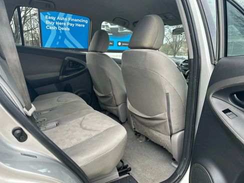 Used 2011 Toyota RAV4 4WD w/ Base L4 Extra Value Pkg image 16