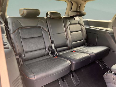 New 2025 Lincoln Navigator Black Label image 28