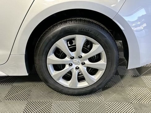 Certified 2025 Toyota Corolla LE image 29