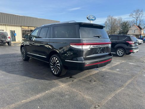 Used 2024 Lincoln Navigator L Black Label image 3