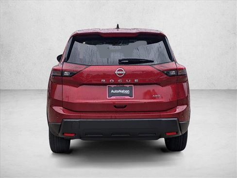 Used 2025 Nissan Rogue S image 7