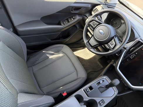 Certified 2024 Subaru Crosstrek 2.0i Premium image 9