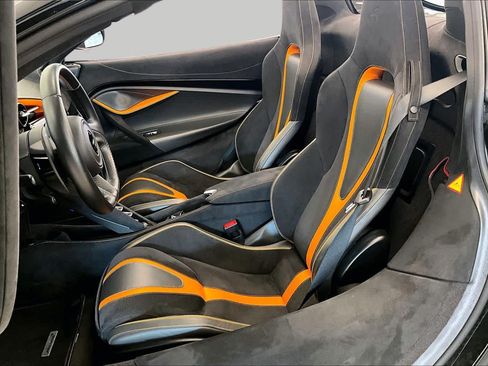 Used 2021 McLaren 720S Performance RWD image 7