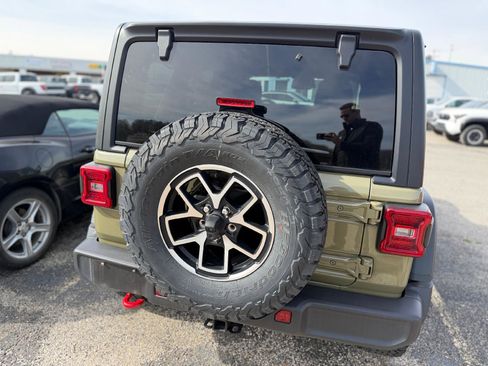 Used 2026 Jeep Wrangler Unlimited Rubicon image 4