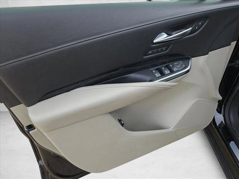 Used 2023 Cadillac XT4 Premium Luxury image 12