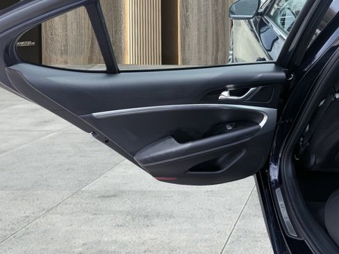 Used 2026 Genesis G70 2.5T image 29