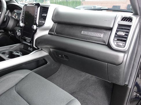 Used 2025 RAM 1500 Big Horn AWD/4WD image 37