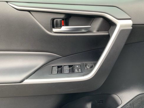 Used 2023 Toyota RAV4 XLE image 11