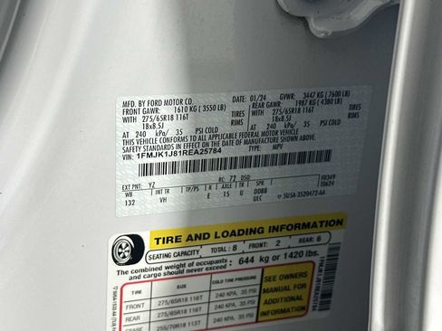 Used 2024 Ford Expedition Max XLT image 34