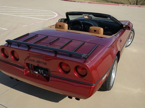 Used 1990 Chevrolet Corvette Convertible image 14