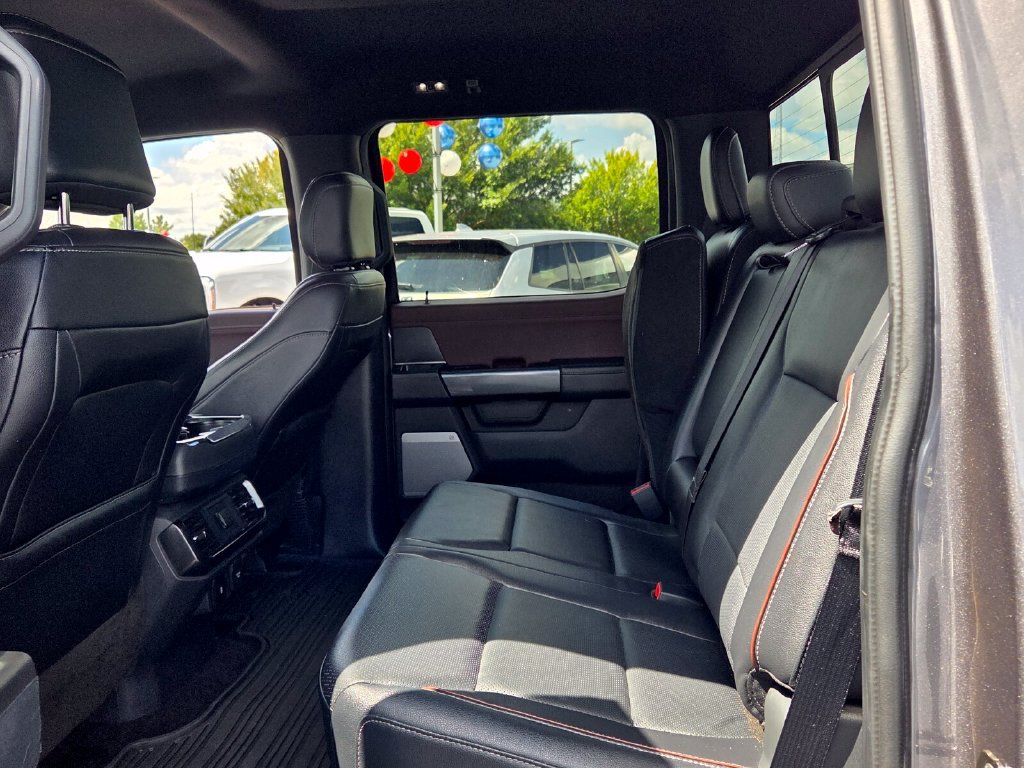 Used 2022 Ford F150 Lariat AWD/4WD image 4