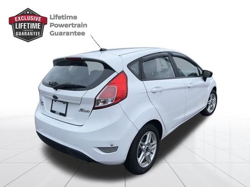 Used 2018 Ford Fiesta SE image 6