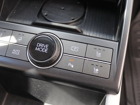 Used 2024 Hyundai Kona Limited FWD image 21