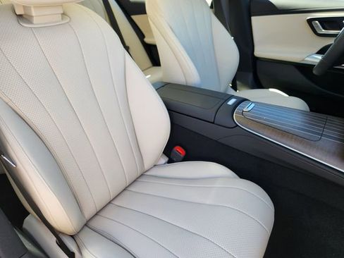 New 2026 Mercedes-Benz E 350 4MATIC Sedan image 16