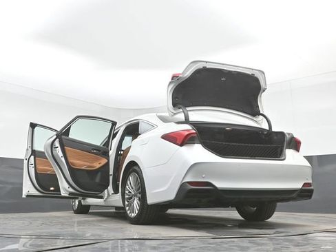 Used 2020 Toyota Avalon Limited w/ Advanced Safety Package image 55