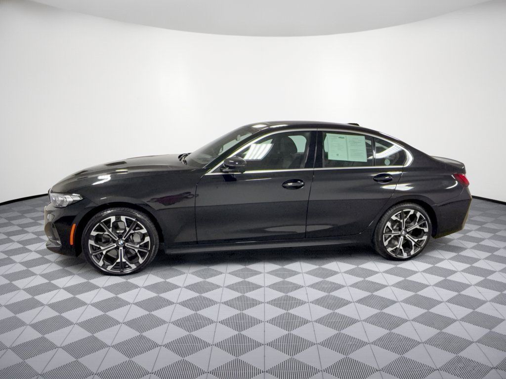 Certified 2026 BMW 330i Sedan RWD image 2