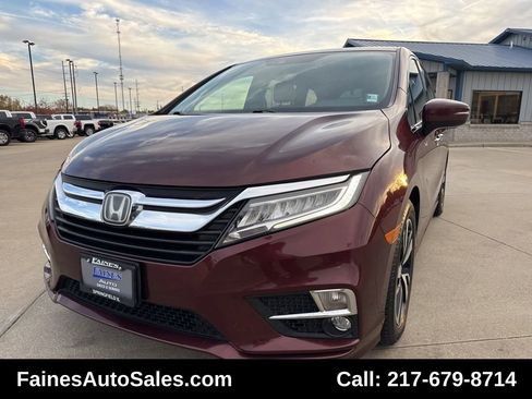 Used 2018 Honda Odyssey Elite image 2