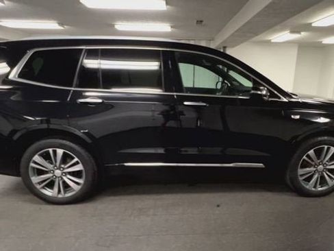 Certified 2020 Cadillac XT6 Premium Luxury FWD image 9