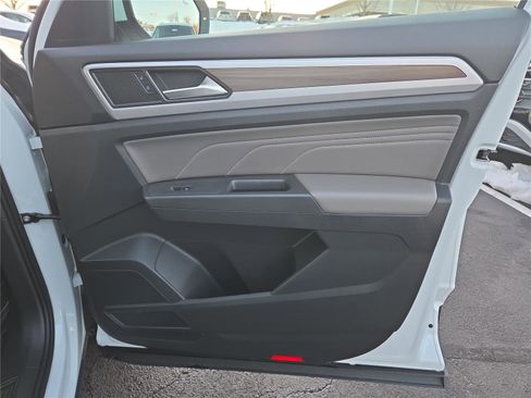 Certified 2023 Volkswagen Atlas SEL image 29