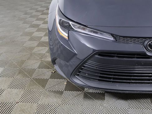 Used 2025 Toyota Corolla LE image 10