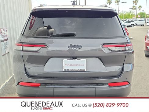 Used 2022 Jeep Grand Cherokee L Laredo RWD image 6