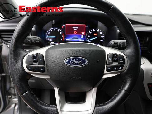 Used 2023 Ford Explorer XLT RWD image 10