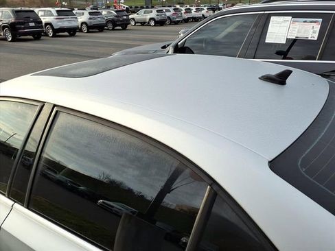 Used 2016 Volkswagen Jetta GLI SE image 11