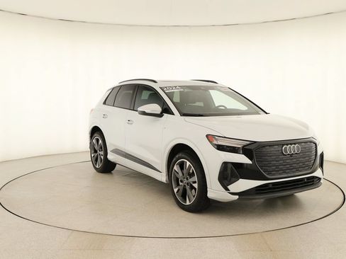 Certified 2024 Audi Q4 e-tron Prestige w/ Black Optic Package AWD/4WD image 10